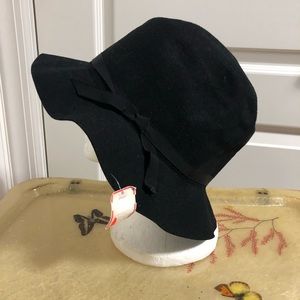 Vintage black wool wide brim hat with bow
